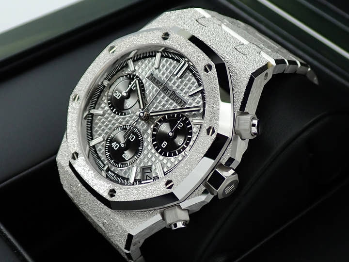 オーデマピゲ ロイヤルオーク クロノグラフ Ref.26240BC.GG.1324BC.01 ホワイトゴールド グレー/ブラック文字盤