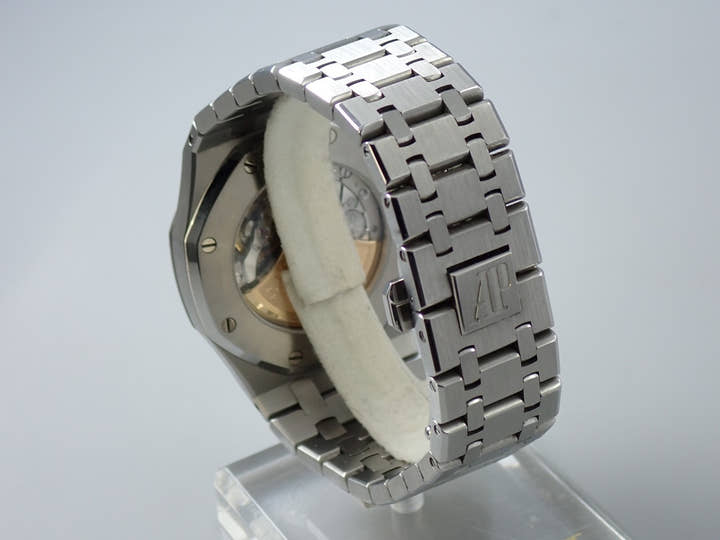 オーデマピゲ ロイヤルオーク Ref.15300ST.OO.1220ST.02 ステンレススチール ブルー文字盤