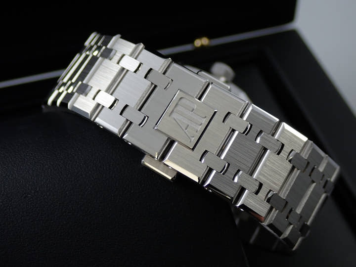 オーデマピゲ ロイヤルオーク Ref.15503BC.OO.1220BC.01 ホワイトゴールド ブルー文字盤