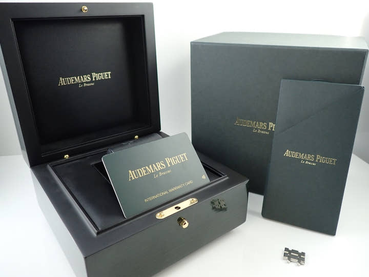 オーデマピゲ ロイヤルオーク Ref.15400ST.OO.1220ST.02 ステンレススチール シルバー文字盤