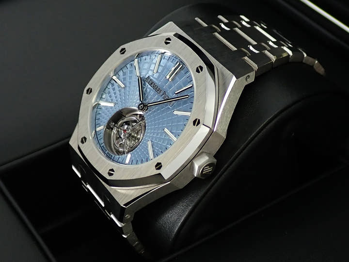オーデマピゲ ロイヤルオーク フライング トゥールビヨン Ref.26530PT.OO.1220PT.01 プラチナ ライトブルー文字盤