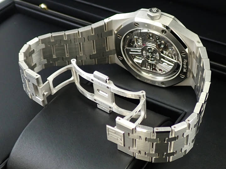 オーデマピゲ ロイヤルオーク フライング トゥールビヨン Ref.26530PT.OO.1220PT.01 プラチナ ライトブルー文字盤