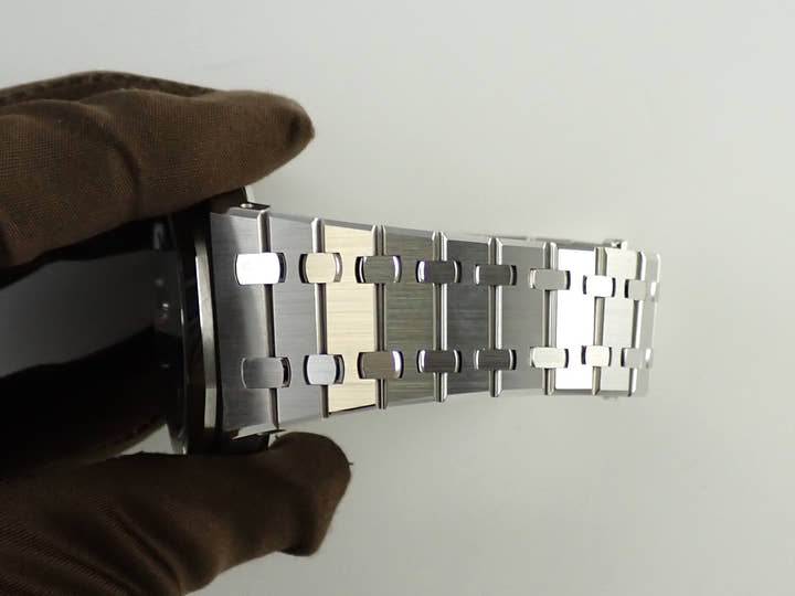 オーデマピゲ ロイヤルオーク フライング トゥールビヨン Ref.26530PT.OO.1220PT.01 プラチナ ライトブルー文字盤