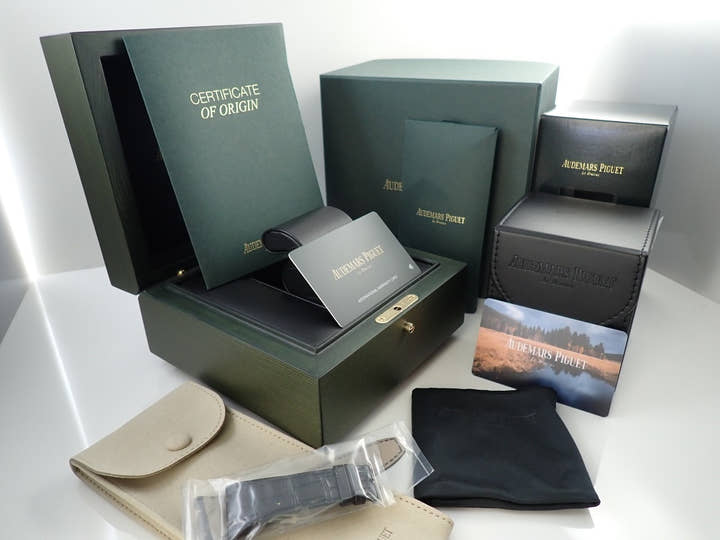 オーデマピゲ ロイヤルオーク クロノグラフ 50周年記念 Ref.26240OR.OO.D002CR.01 ピンクゴールド ブラック文字盤