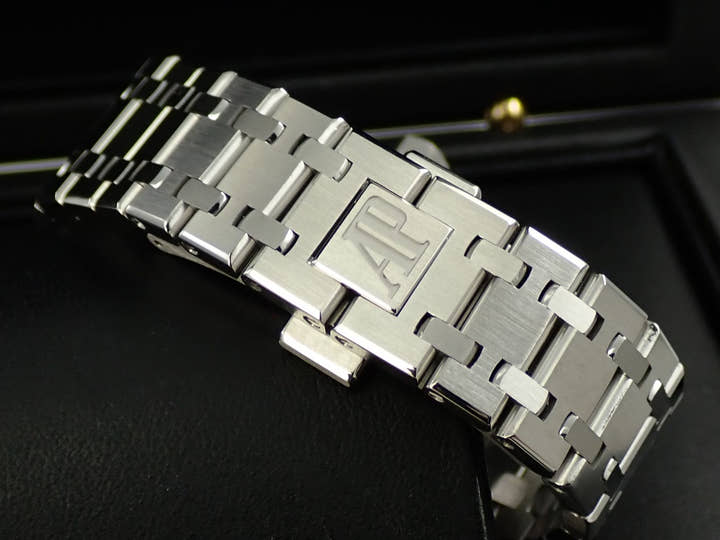 オーデマピゲ ロイヤルオーク Ref.15450ST.OO.1256ST.01 ステンレススチール シルバー文字盤