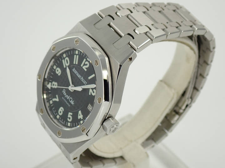 オーデマピゲ ロイヤルオーク ニックファルド Ref.15190SP.OO.0789ST.01 ステンレススチール/プラチナ ブラック文字盤