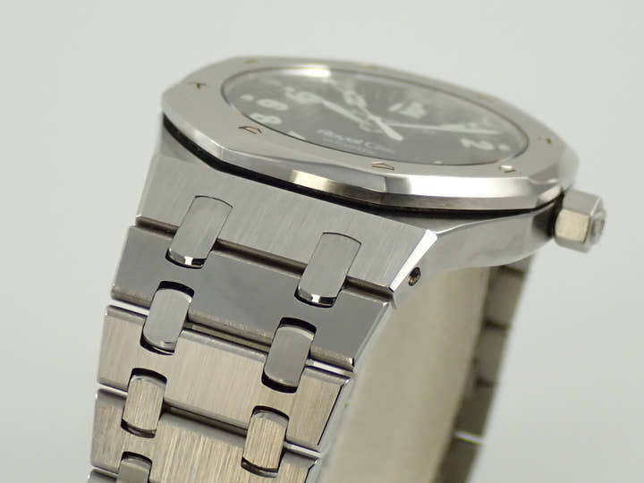 オーデマピゲ ロイヤルオーク ニックファルド Ref.15190SP.OO.0789ST.01 ステンレススチール/プラチナ ブラック文字盤