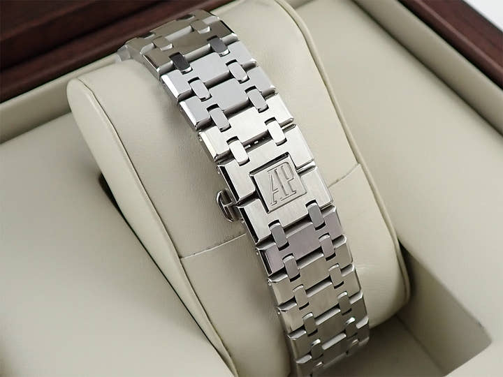 オーデマピゲ ロイヤルオーク Ref.15300ST.OO.1220ST.03 ステンレススチール ブラック文字盤