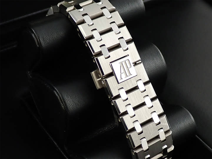 オーデマピゲ ロイヤルオーク トゥールビヨン エクストラ シン Ref.26510IP.OO.1220IP.01 チタン スモークブルーダイヤル文字盤