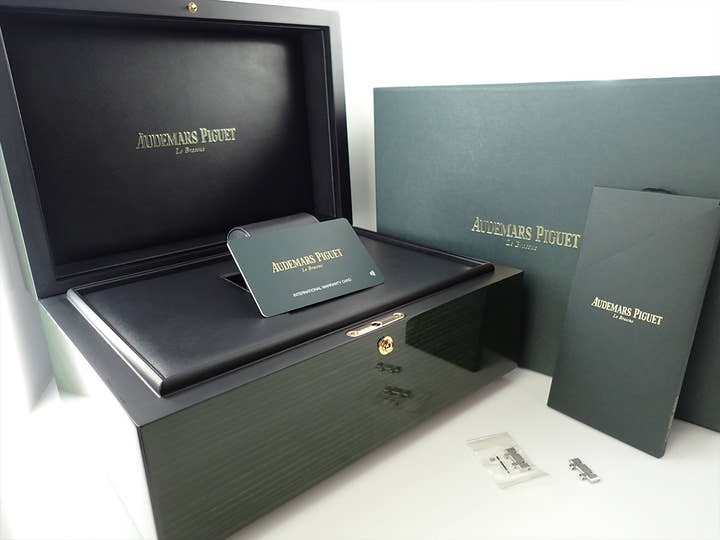 オーデマピゲ ロイヤルオーク フライング トゥールビヨン Ref.26530PT.OO.1220PT.01 プラチナ ライトブルー文字盤