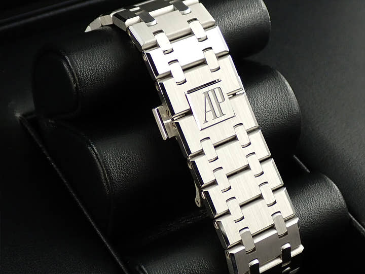 オーデマピゲ ロイヤルオーク フライング トゥールビヨン Ref.26530PT.OO.1220PT.01 プラチナ ライトブルー文字盤