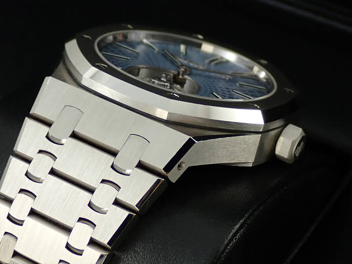 オーデマピゲ ロイヤルオーク フライング トゥールビヨン Ref.26530PT.OO.1220PT.01 プラチナ ライトブルー文字盤