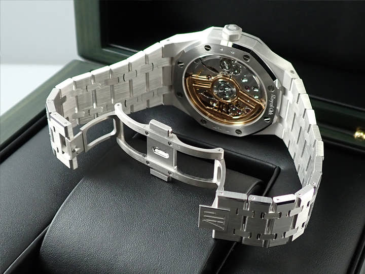 オーデマピゲ ロイヤルオーク Ref.15510BC.OO.1320BC.02 ホワイトゴールド スモークブルー文字盤