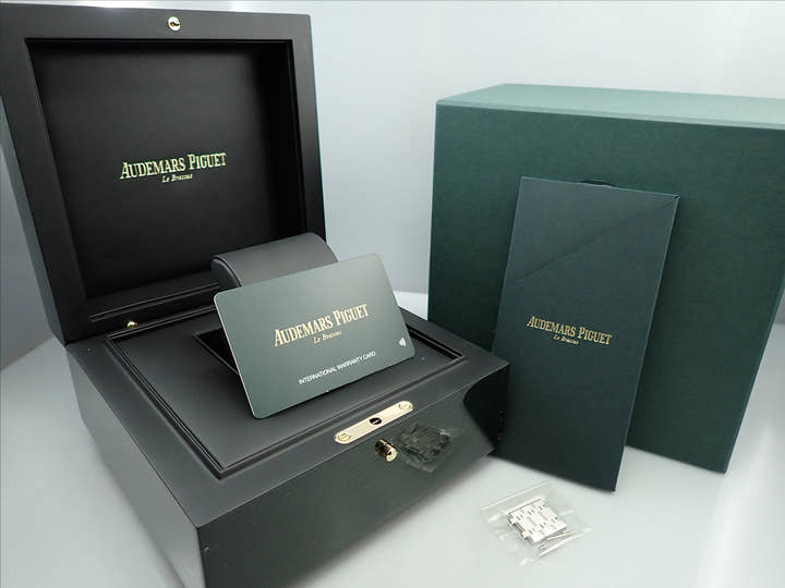 オーデマピゲ ロイヤルオーク クロノグラフ Ref.26239BC.OO.1220BC.01 ホワイトゴールド ブルー文字盤