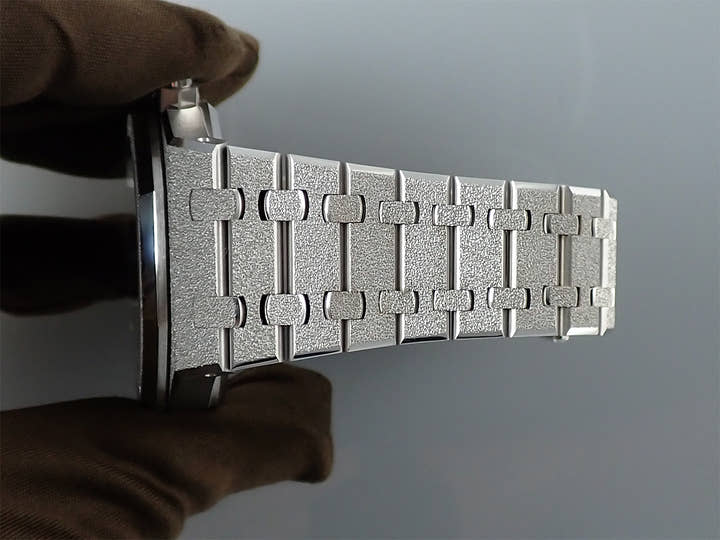 オーデマピゲ ロイヤルオーク クロノグラフ Ref.26331BC.GG.1224BC.03 ホワイトゴールド ブラックxグレーブルー文字盤