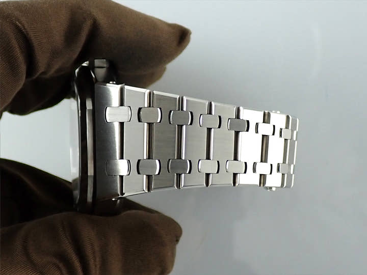 オーデマピゲ ロイヤルオーク クロノグラフ Ref.26320ST.OO.1220ST.02 ステンレススチール シルバー文字盤