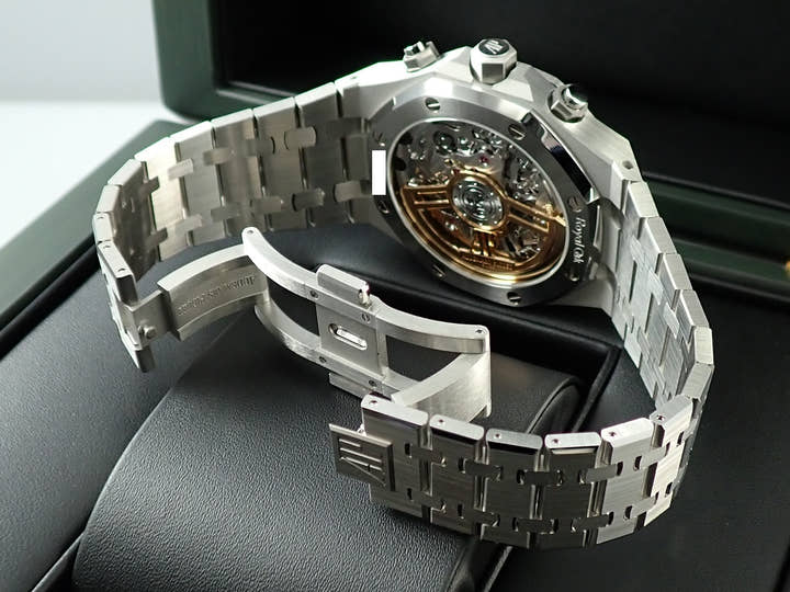 オーデマピゲ ロイヤルオーク クロノグラフ Ref.26240ST.OO.1320ST.07 ステンレススチール シルバー文字盤