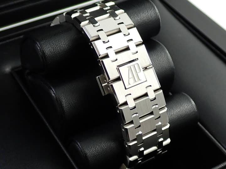 オーデマピゲ ロイヤルオーク クロノグラフ Ref.26331ST.OO.1220ST.03 ステンレススチール シルバー文字盤