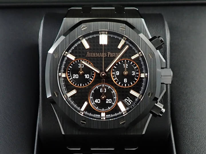 オーデマピゲ ロイヤルオーク クロノグラフ Ref.26240CE.OO.1225CE.02 ブラックセラミック ブラック文字盤