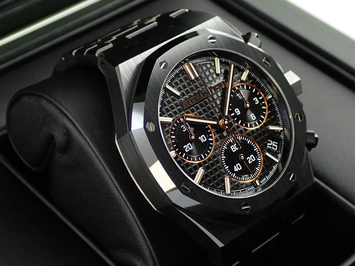 オーデマピゲ ロイヤルオーク クロノグラフ Ref.26240CE.OO.1225CE.02 ブラックセラミック ブラック文字盤