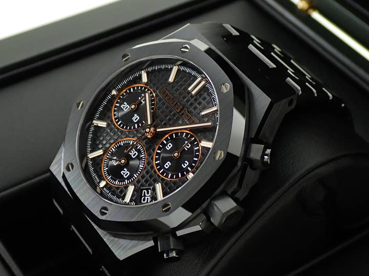 オーデマピゲ ロイヤルオーク クロノグラフ Ref.26240CE.OO.1225CE.02 ブラックセラミック ブラック文字盤
