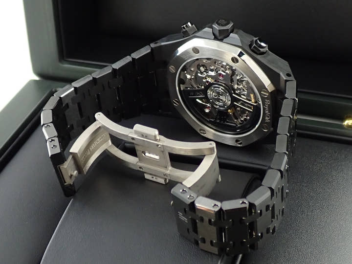 オーデマピゲ ロイヤルオーク クロノグラフ Ref.26240CE.OO.1225CE.02 ブラックセラミック ブラック文字盤