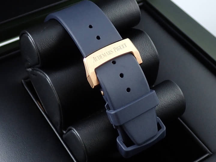 オーデマピゲ ロイヤルオーク クロノグラフ 50周年記念 Ref.26240OR.OO.D315CR.01 ピンクゴールド ナイトブルー文字盤