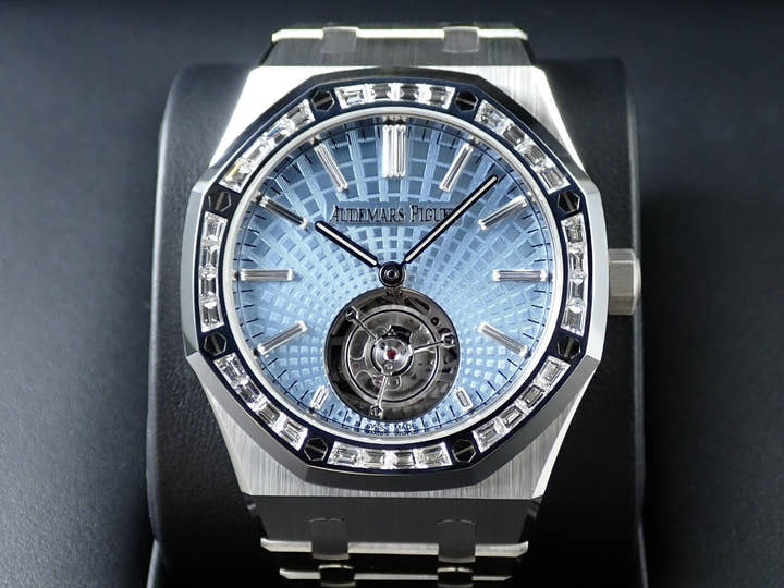 オーデマピゲ ロイヤルオーク フライング トゥールビヨン Ref.26535PT.ZZ.1220PT.01 プラチナ ライトブルー文字盤