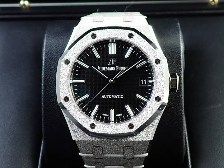 オーデマピゲ ロイヤルオーク フロステッドゴールド Ref.15454BC.GG.1259BC.03 ホワイトゴールド ブラック文字盤