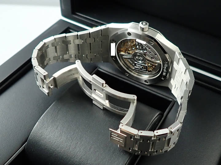 オーデマピゲ ロイヤルオーク ジャンボ エクストラ シン 50周年記念 Ref.16202ST.OO.1240ST.01 ステンレススチール ナイトブルー文字盤