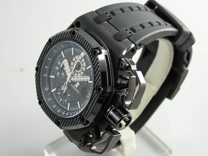 オーデマピゲ ロイヤルオーク オフショア サバイバー クロノグラフ Ref.26165IO.OO.A002CA.01 チタン ブラック文字盤