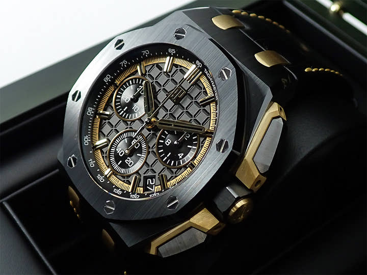 オーデマピゲ ロイヤルオーク オフショア クロノグラフ Ref.26420CE.OO.A127CR.01 セラミック/イエローゴールド ブラック文字盤