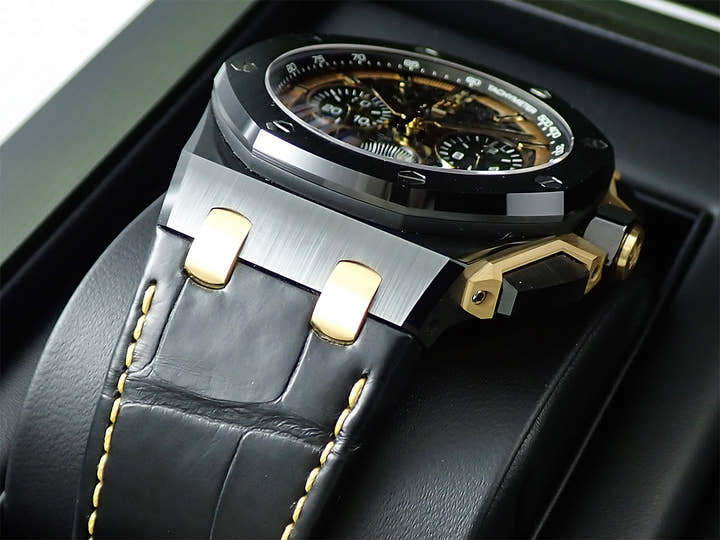 オーデマピゲ ロイヤルオーク オフショア クロノグラフ Ref.26420CE.OO.A127CR.01 セラミック/イエローゴールド ブラック文字盤