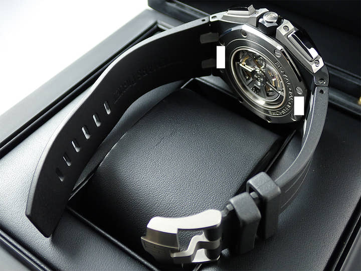 オーデマピゲ ロイヤルオーク オフショア クロノグラフ Ref.26405CE.OO.A002CA.02 セラミック ブラック文字盤