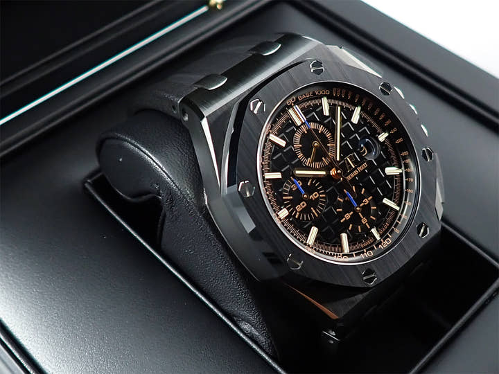 オーデマピゲ ロイヤルオーク オフショア クロノグラフ Ref.26405CE.OO.A002CA.02 セラミック ブラック文字盤