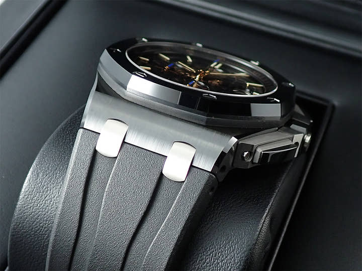 オーデマピゲ ロイヤルオーク オフショア クロノグラフ Ref.26405CE.OO.A002CA.02 セラミック ブラック文字盤