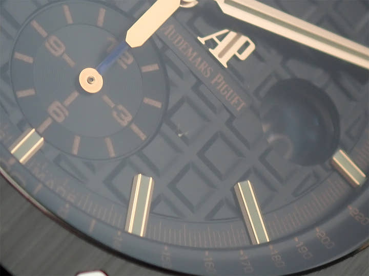 オーデマピゲ ロイヤルオーク オフショア クロノグラフ Ref.26405CE.OO.A002CA.02 セラミック ブラック文字盤