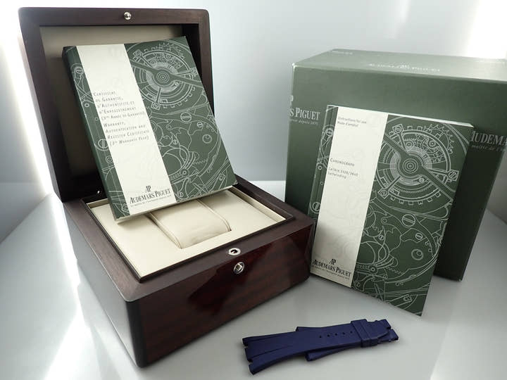 オーデマピゲ ロイヤルオーク オフショア クロノグラフ Ref.26170ST.OO.D305CR.01 ステンレススチール ホワイト×ブルー文字盤