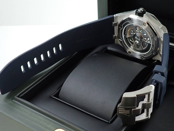 オーデマピゲ ロイヤルオーク オフショア ダイバー Ref.15720ST.OO.A027CA.01 ステンレススチール ブルー文字盤