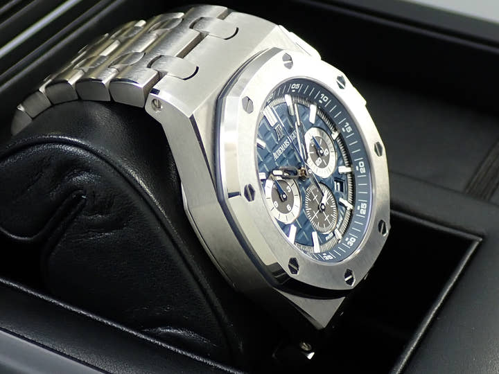 Audemars Piguet Royal Oak Offshore Chronograph <Warranty, Box, etc.>