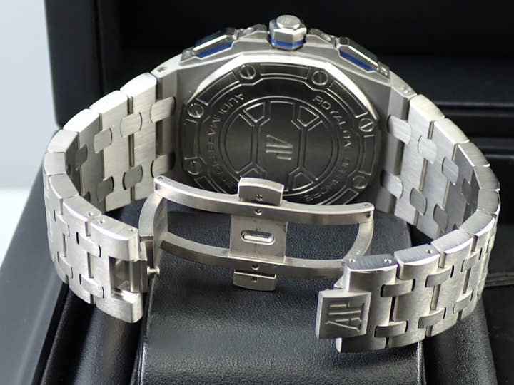 Audemars Piguet Royal Oak Offshore Chronograph <Warranty, Box, etc.>