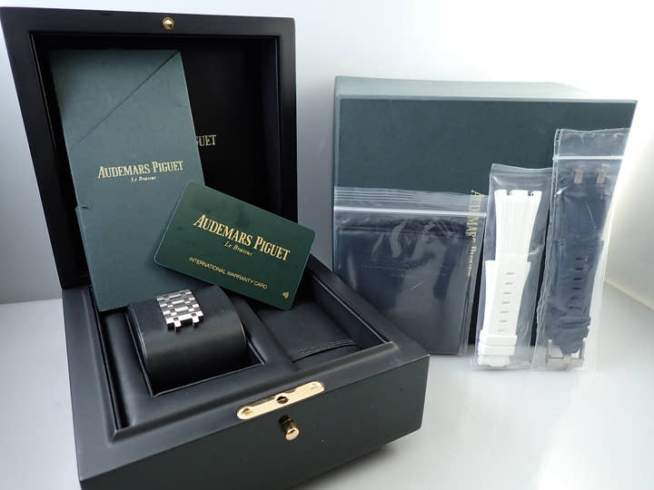 Audemars Piguet Royal Oak Offshore Chronograph <Warranty, Box, etc.>