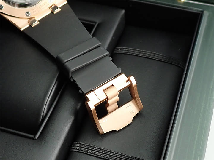 Audemars Piguet Royal Oak Offshore Chronograph <Warranty, Box, etc.>