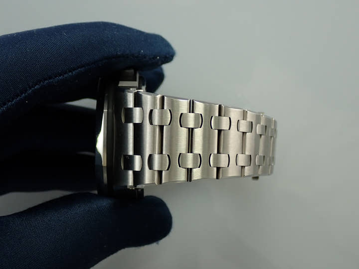 オーデマピゲ ロイヤルオーク オフショア クロノグラフ Ref.26238TI.OO.2000TI.01 チタン グレー文字盤