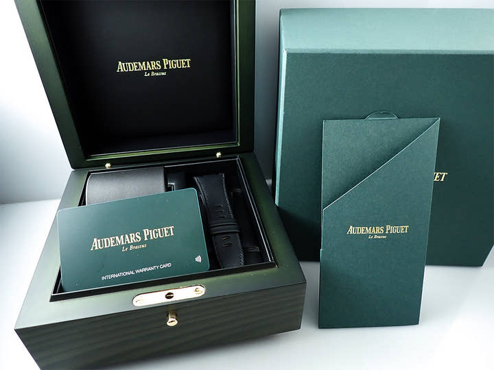 Audemars Piguet Royal Oak Offshore Chronograph <Warranty, Box, etc.>