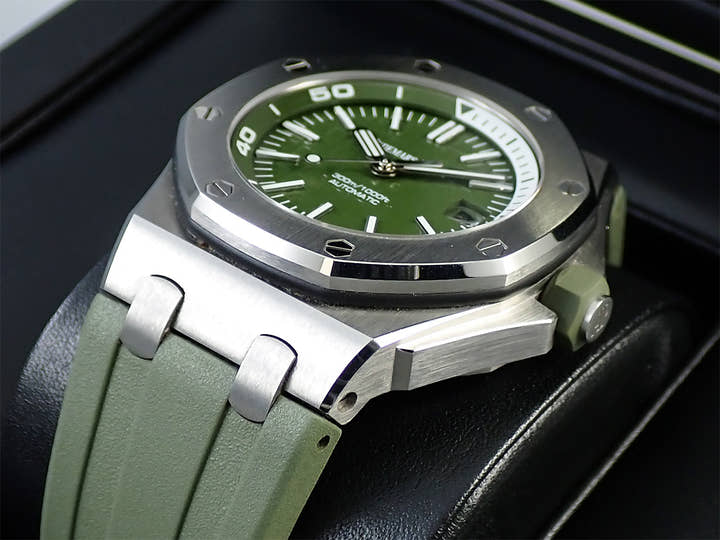 Audemars Piguet Royal Oak Offshore Diver <Warranty, Box, etc.>
