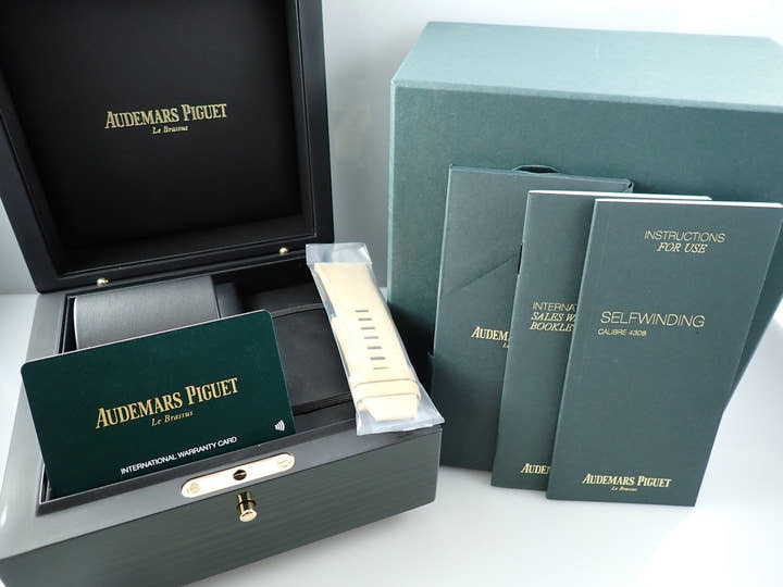 オーデマピゲ ロイヤルオーク オフショア ダイバー Ref.15720CN.OO.A002CA.01 ホワイトゴールド ブラック文字盤