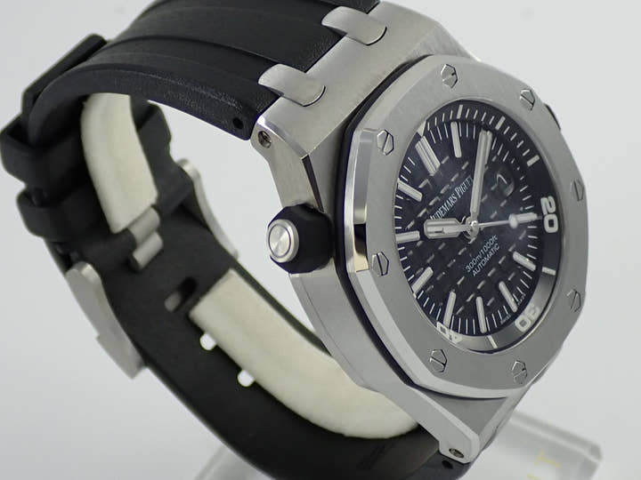オーデマピゲ ロイヤルオーク オフショア ダイバー Ref.15703ST.OO.A002CA.01 ステンレススチール ブラック文字盤