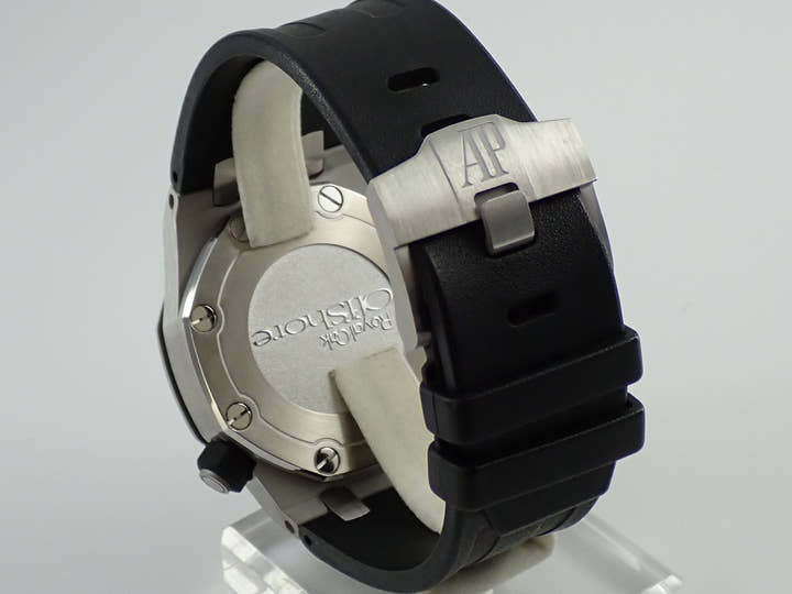 オーデマピゲ ロイヤルオーク オフショア ダイバー Ref.15703ST.OO.A002CA.01 ステンレススチール ブラック文字盤