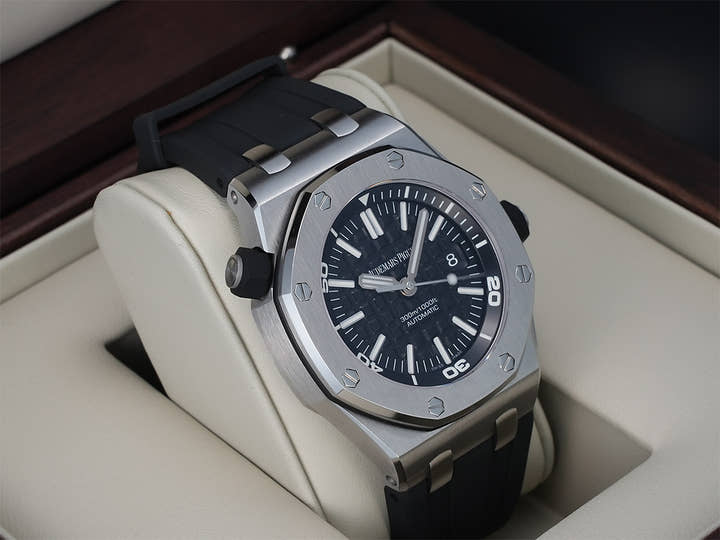 オーデマピゲ ロイヤルオーク オフショア ダイバー Ref.15703ST.OO.A002CA.01 ステンレススチール ブラック文字盤
